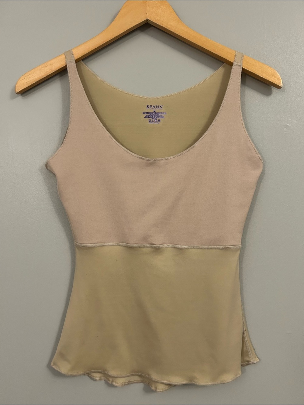 SPANX Hide & Sleek Body Smoothing Women's Beige Tank Shaping Top Medium